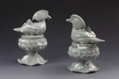 1000余件张公巷窑出土瓷器首次集中亮相 实证其官窑属性