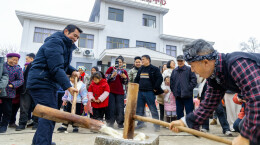 年味“出圈”，直播助农！花垣新科村玩出“新花样”