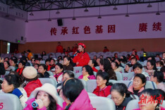银发映星火 志愿绽芳华——记长沙市妇代会代表、“星火姐姐”邢庆英的红色传承之路