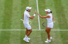 澳网第10比赛日赛程来了 张帅组合将冲击女双八强