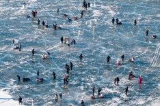 这个冬天，松花江摆起冰河盛宴，舞迎八方