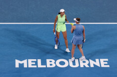 2026澳网综合：张帅挺进女双八强 阿尔卡拉斯首进半决赛