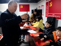 稚笔书春意，传统文化润童心