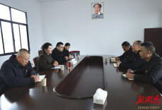 用“乡音”传“党音” 屈原法院携手联点村共学共话党的二十届四中全会精神