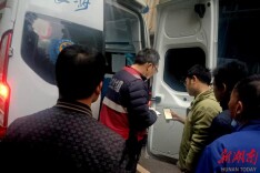 独居老人突发疾病，网格员紧急救助暖人心