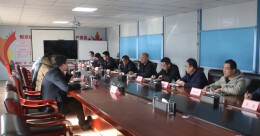 岳阳临港高新区专题调度岳阳攀华项目