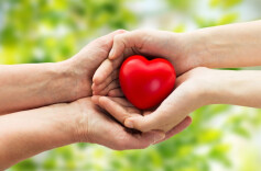 岁末年初，如何把温暖送到困难群众心坎上