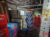 群众举报精准锁源 云溪联合执法重拳捣毁非法烟花爆竹存储窝点