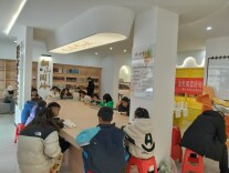 华月湖社区悦读书社开启寒假书香之旅