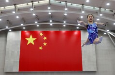 中国体操队冬训进行时：提升难度、适应赛制