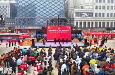 武陵区总工会启动“两节”送温暖活动