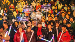 戴玉强领衔巅峰之夜  “超级大舞台 唱响古商城”奏响洪江区文旅融合新乐章