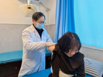 仁心巧技祛沉疴——记湖南省优秀针刀专家丁力