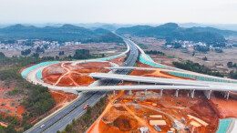 桂新高速建设稳步推进