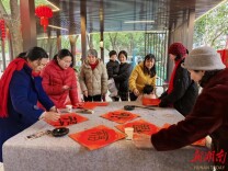 长沙体育新城社区：雨润邻里暖新春 共治共享幸福年 