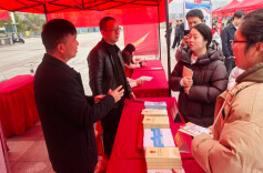 不止有岗！湘西州总工会“春风行动”送法护航，职工群众就业无忧