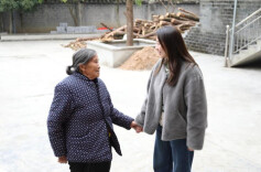 凤凰法院开展节前走访慰问活动 为乡村振兴注入司法温度