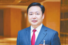 新湖南访谈丨加快推动高质量发展，奋力书写新时代高标准的“山乡巨变”——访省人大代表，益阳市委副书记、市长熊炜