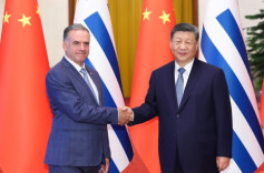 【讲习所·中国与世界】习近平：让中乌友谊之树愈加枝繁叶茂