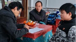 衡南县第八中学开展寒假家访活动