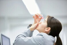 眼科医生气到拍桌：这 5 件事再干下去，眼睛真要废了！