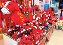 Soft pottery handmade pony turns internet sensation; sales gallop