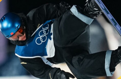 苏翊鸣获得米兰冬奥会中国代表团首枚奖牌