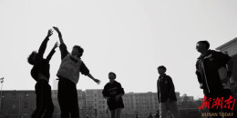 青春不排练！球场即兴现代舞，每帧皆热血