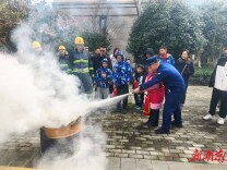 “零距离”体验，“沉浸式”学习！这堂社区消防安全课“干货”满满