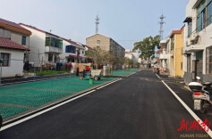 湖南日报市州头条|大通湖区老旧小区“破茧焕新” 累计改造76个老旧小区，惠及1.1万户居民