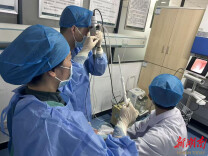 宁远县人民医院成功开展纤维支气管镜下气道异物取出术