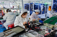 新年开新局│芷江电子信息产业：老企业忙扩产 新项目忙投产