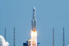 长征十号运载火箭系统低空演示验证与梦舟载人飞船系统最大动压逃逸飞行试验成功实施