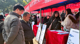 花垣“春风行动”火热启动！55家企业招贤纳才，2000余人现场求职 