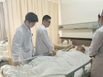 高龄老人体内“疯狂石头”引发急症，泰和医院微创手术成功破解难题