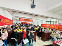 长沙霞凝社区：润苗守廉传非遗 洁美家园迎新春