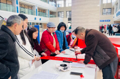 就诊也能领春联~龙山县人民医院把新春暖意写进患者心