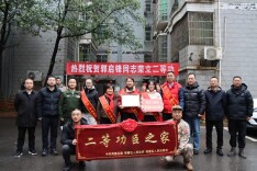 一纸喜报重千钧，万里荣光抵家门