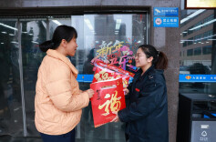 石峰税务：福送万家 税暖新春