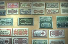 历史上的今天丨1955年2月21日，国务院发布《关于发行新的人民币和收回现行的人民币的命令》