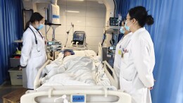 隆回六旬老人误服灯油命悬一线 医院多学科协作成功抢救