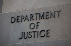 爱泼斯坦案持续引发美欧政坛震动 美司法部长国会“过堂”吵翻天