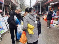 双牌：新春送暖入乡村 资助政策润民心​