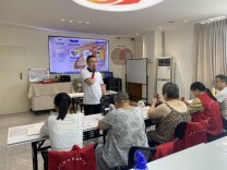 刘亮：残缺身躯铸大爱 艾灸传温暖初心