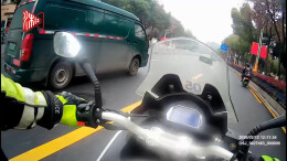 长沙交警铁骑紧急护送危重患者