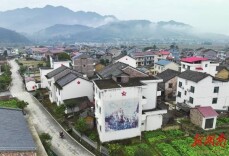 株洲市湾里村——红土孕红年｜古村年味④