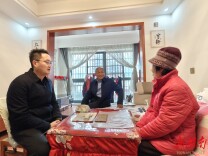 桑植县商务局开展走访慰问困难党员活动