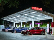 2026春运湖南充电攻略：全省收费站2公里内遍布“补能站”