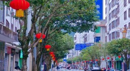 新春走基层丨幸福小城的新春密码：年味+平安+温暖