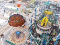 新年新“加冕”！中联重科起重机完成漳州核电3号机组内穹顶吊装